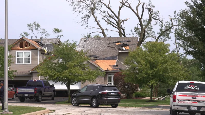 Severe weather cuts power across Midwest